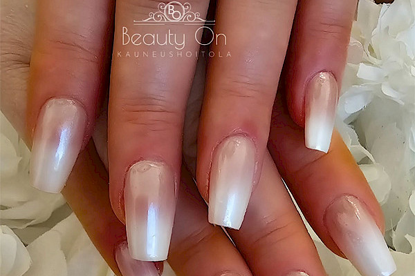 Beauty On kynsistudio - Kauniit ja kestävät kynnet kuvassa
